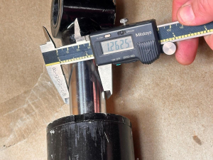 How to Measure a Hydraulic Cylinder for Replacement